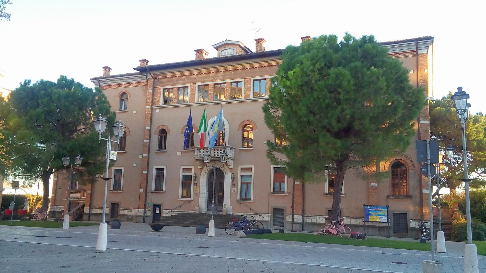 Immagine per I dubbi dell'opposizione di Grado sul tempo a disposizione dell'assessore Marin